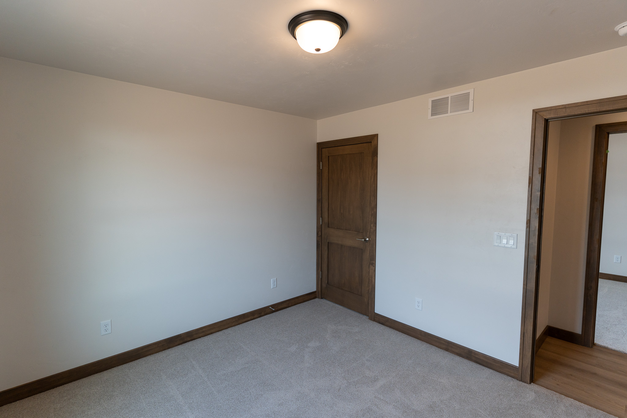 1340 Bens Way, Kaukauna home - view 28