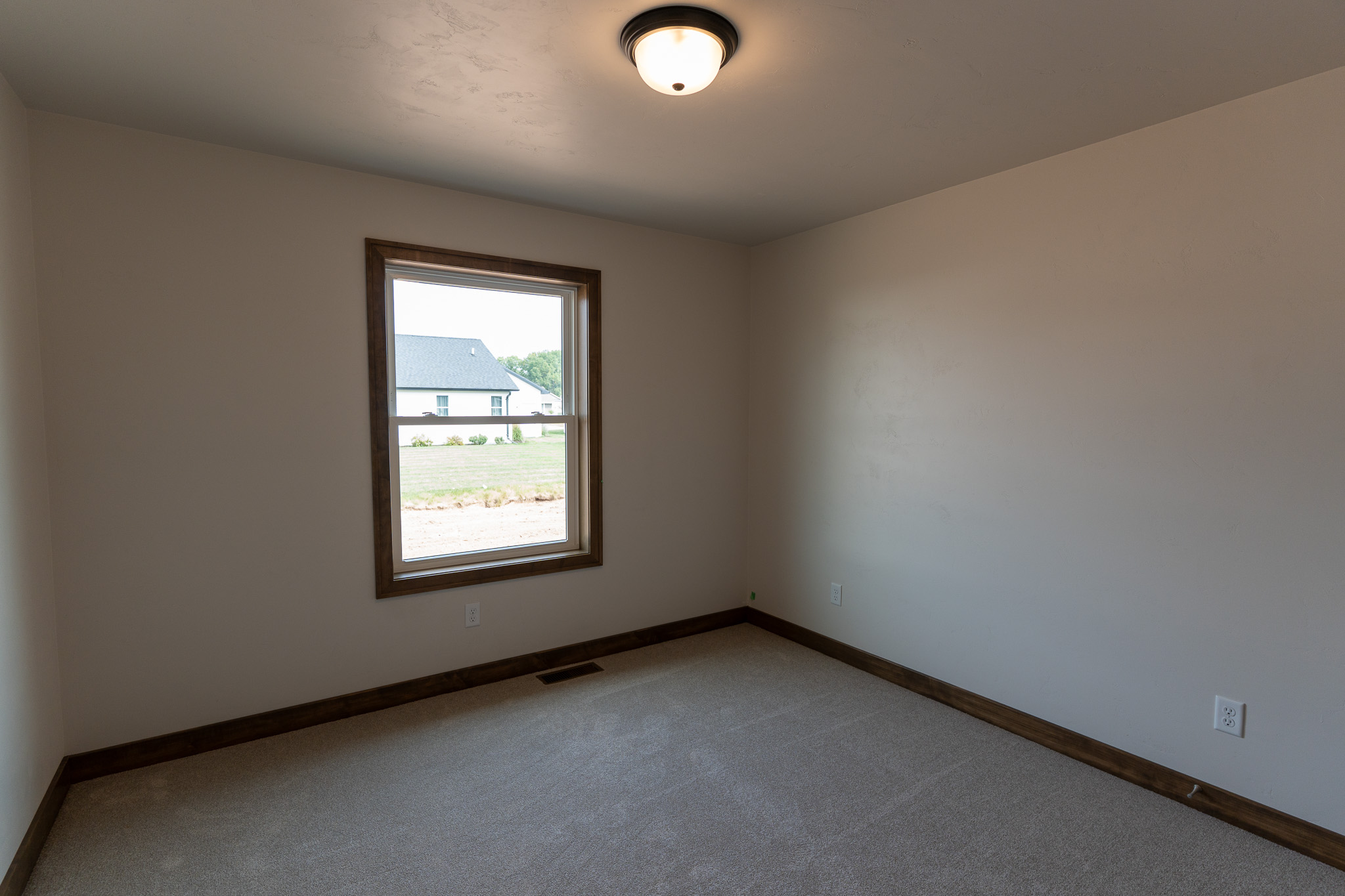 1340 Bens Way, Kaukauna home - view 29