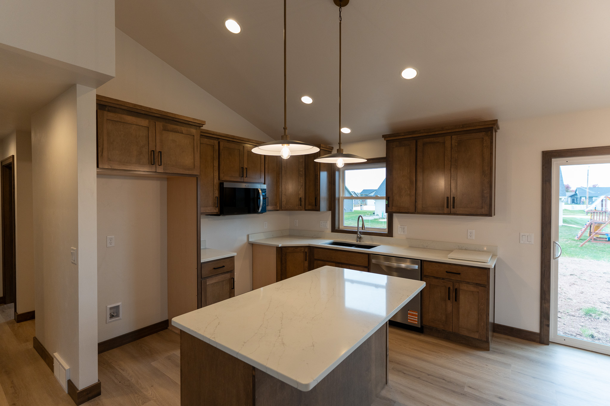 2030 Red Fox Ln, Kaukauna home - view 6