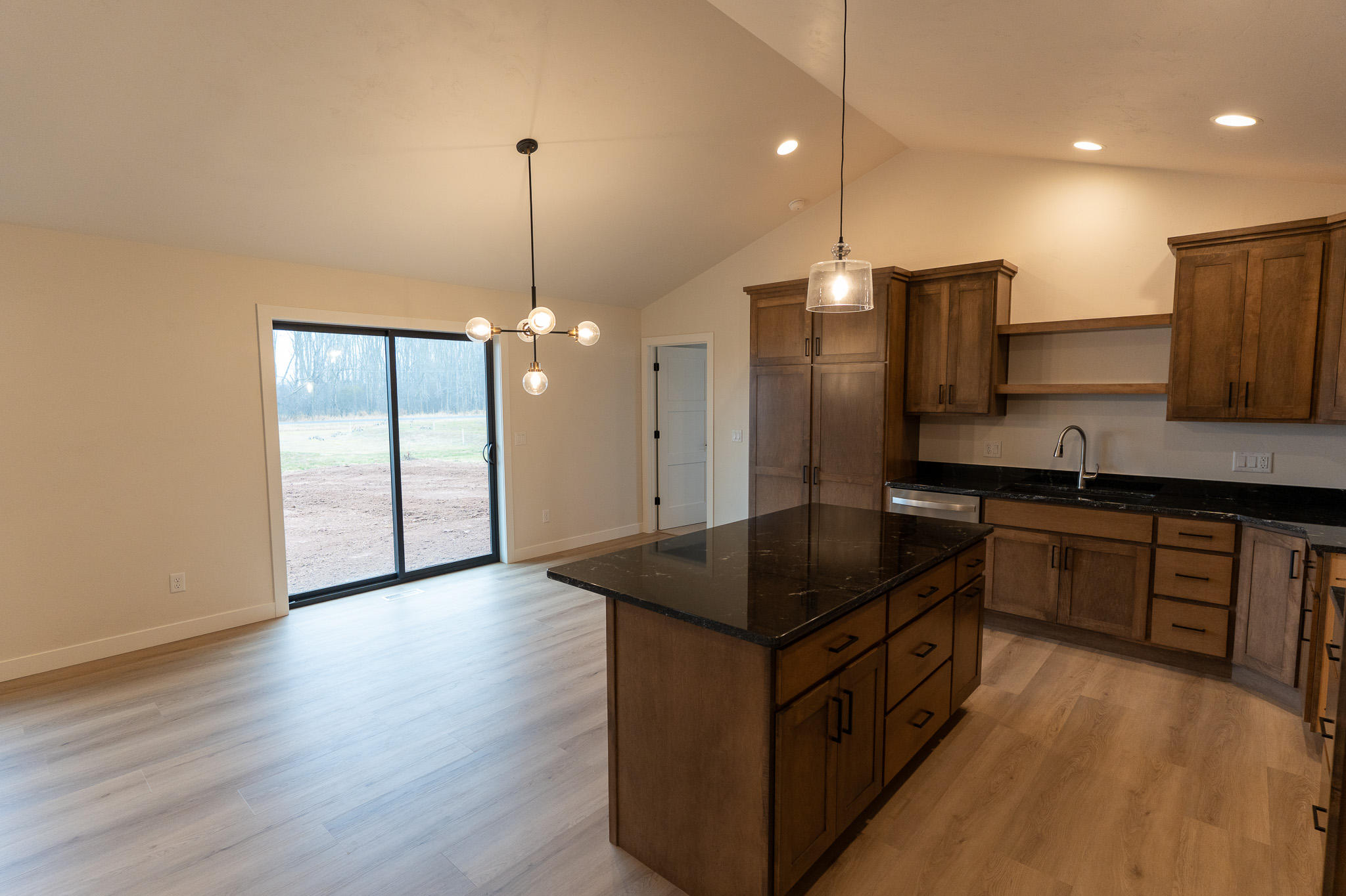 W5836 Edgewood Dr home - view 9