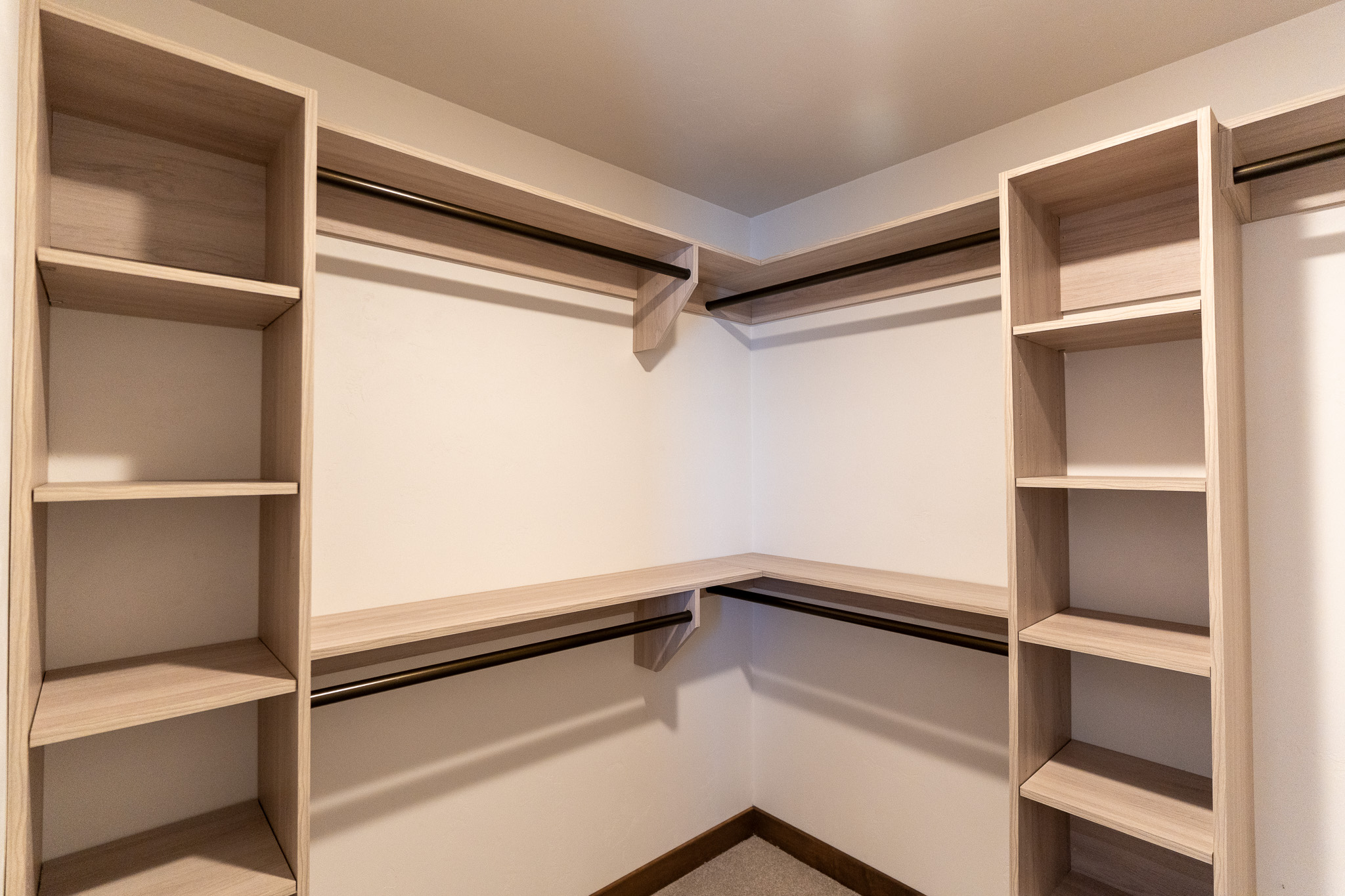 1241 W Thorn Creek home - view 13