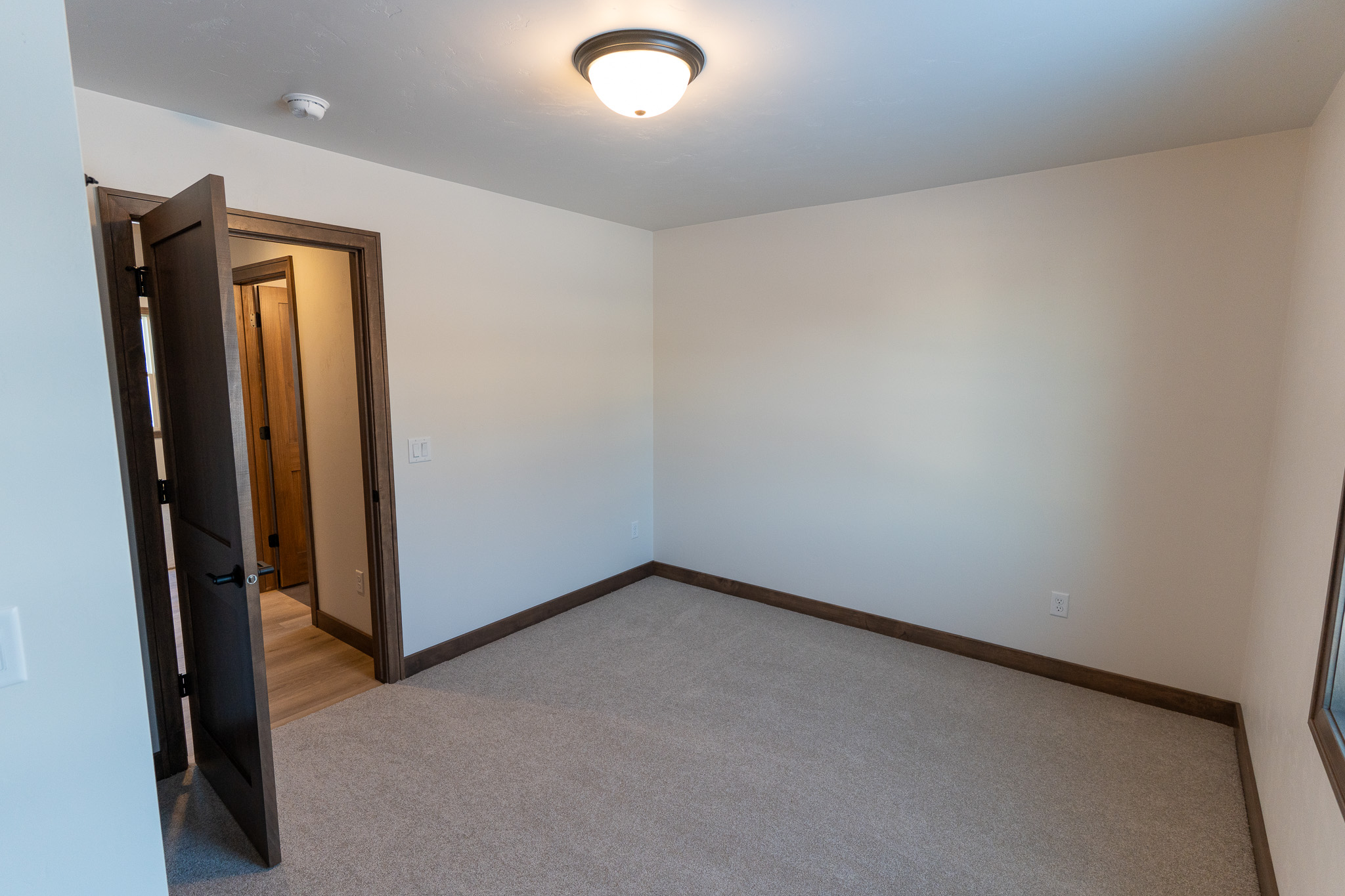 1241 W Thorn Creek home - view 26