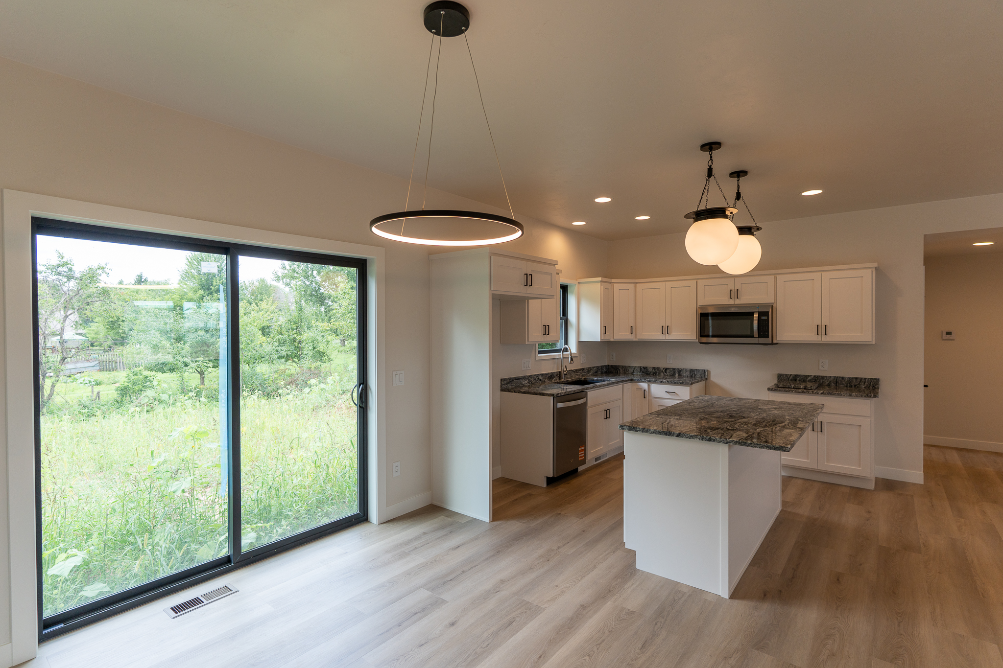 1335 Bens Way, Kaukauna home - view 24