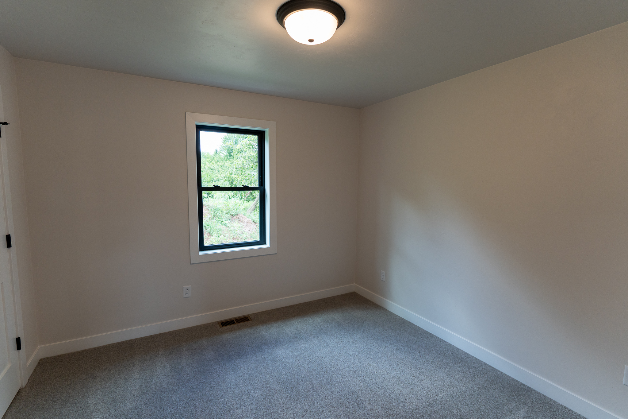 1335 Bens Way, Kaukauna home - view 32